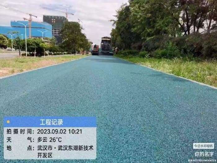 东湖新开发区光谷七路 - 沥青路面施工案例